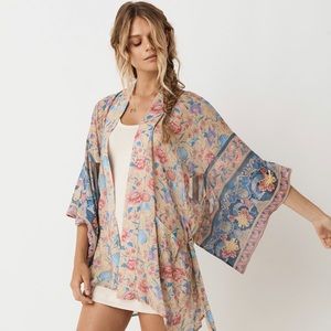 Seashell Short Robe